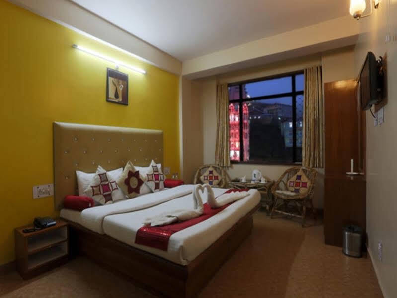 Harmony Purple Mall Road Hotell Shimla Eksteriør bilde